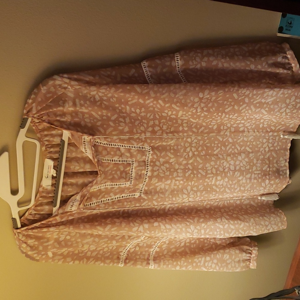 Vince Camuto Pink Spotted Peasant Blouse - Size small